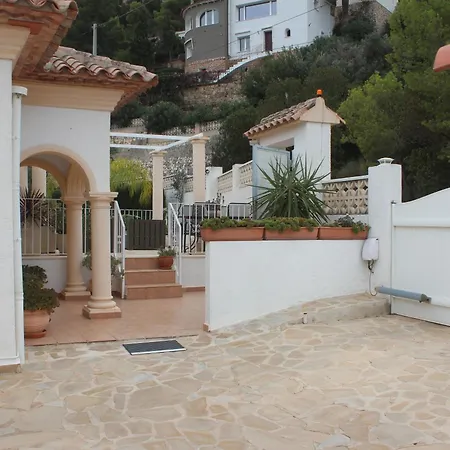 Lujosa Con Piscina Y Vistas Calpe